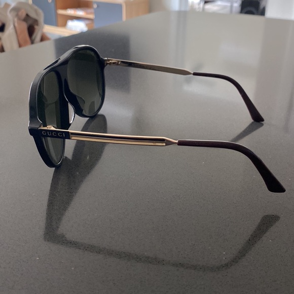 Gucci sunglasses - Picture 5 of 6